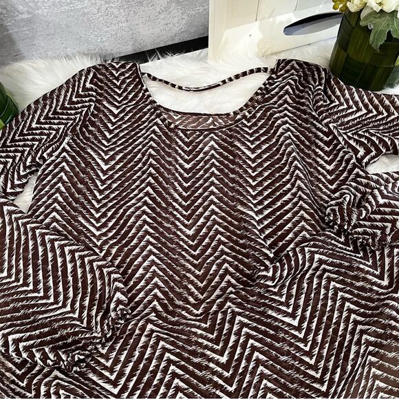NEW Charming Charlie Longline Flutter Chevron Stripe Two Tone Choker Blouse NWT - Picture 12 of 16
